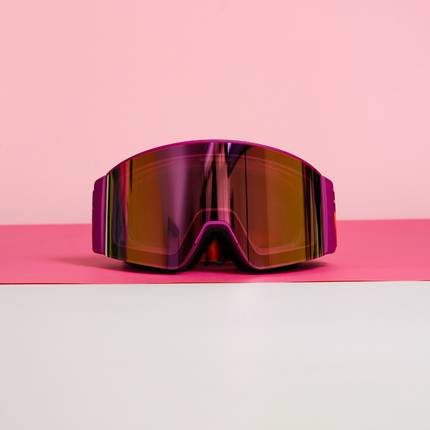 Vista frontal de las gafas de ventisca Sweet Avalanche con la lente Clear Punk.