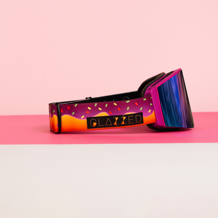 Vista lateral de las gafas de esquí Sweet Avalanche donde se aprecia su correa de doughnut.